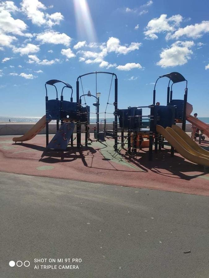 Appartement Entierement Refait A Neuf A 150 M De La Plage Narbonne-Plage Exterior foto